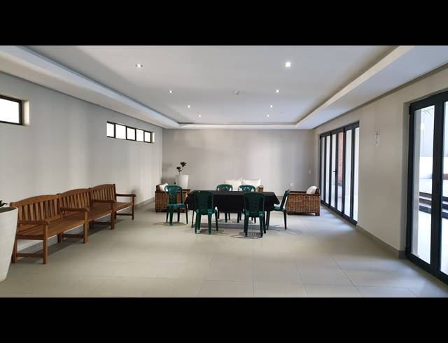 2 BEDROOM APARTMENT FOR SALE IN UMHLANGA RIDGE